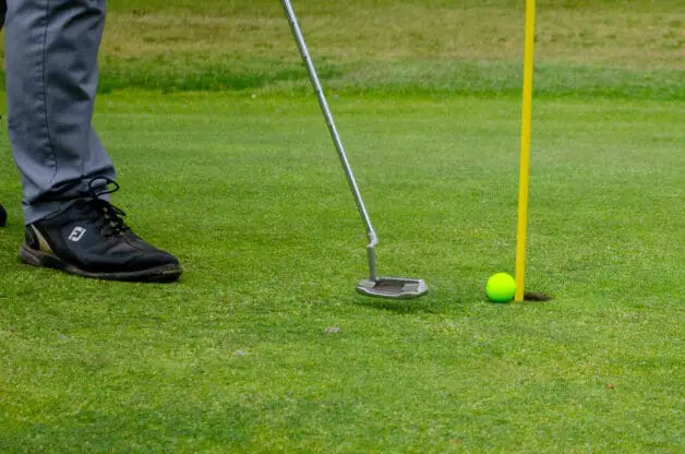 best golf gps handhelds for shot distance